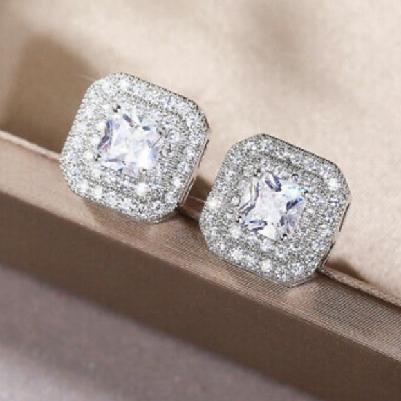 New Sterling silver diamond stud earrings - Picture 2 of 5